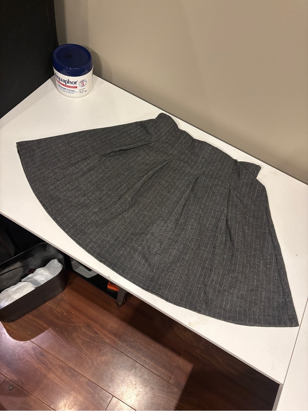 H&M Pinstripe A-Line Women's Skirt (Gray)